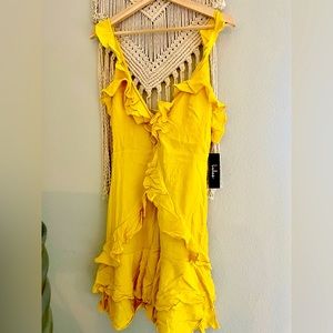 Brand new Lulus dress, size medium, never worn